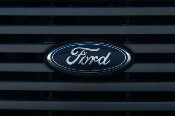 Генрі Форд, криза 20-х, інновації, методи виробництва, концепція поставок „точно в строк“, управління запасами, зменшення витрат, рецесія, банкрутство, ефективність виробництва,